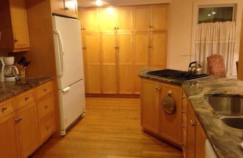 West Cambridge House | Sunny 3BR house 10 min walk from Harvard Square
