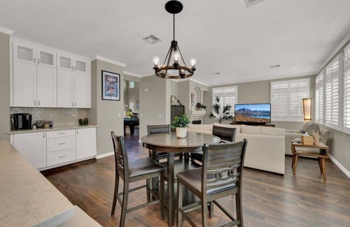 Green Valley North House | Sunny 5BR 4.5 Bath Las Vegas Retreat with Pool
