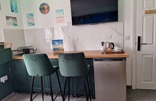 Northampton Apartment | Sunny Adventure at Sunny Waves