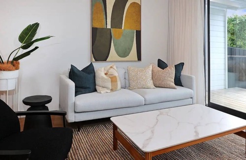 Greenlane - Ellerslie House | Sunny and Luxurious - Brand New Home in Remuera