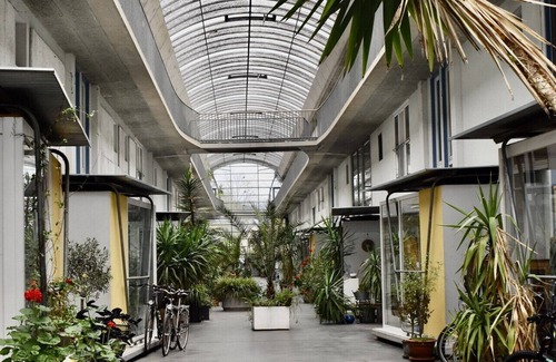 Eggenberg Apartment | Sunny Apartment 3 Bedrooms Garden|Graz| Free Parking|Pet friendly