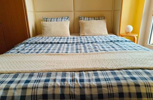 Vrsovice Apartment | Sunny apartment