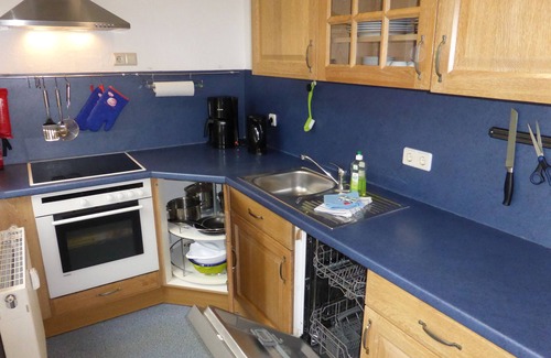 Jena Apartment | Sunny apartment near the center for 6 people, free WIFI and parking