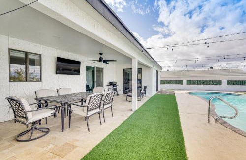 Lake Havasu City House | Sunny Arizona Oasis with Views - 2 Mi to Lake Havasu