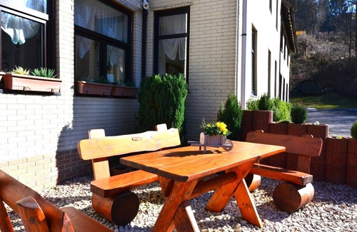 Wildemann Apartment | Sunny Attic Retreat, Wildemann