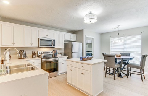 Augusta House | Sunny Augusta Home: Golf, Shop, Explore!