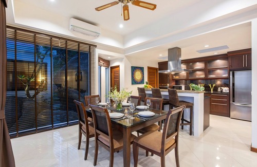 Maret Villa | Sunny Banks - 4 Bed Private Pool Sea View Villa