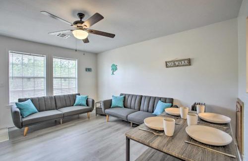 Shoreline Park House | Sunny Bay St Louis Retreat with River Access!