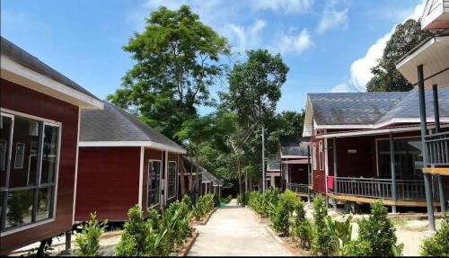 Koh Rong Bed & Breakfast | Sunny Beach Resort