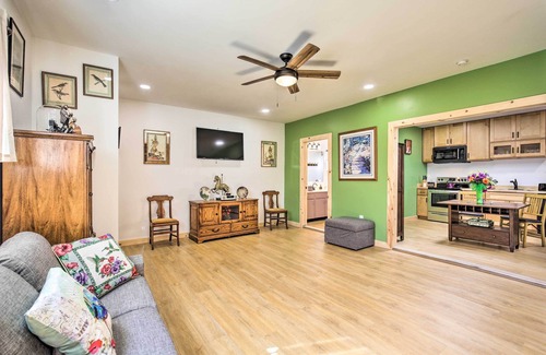 Lincoln Acres Apartment | Sunny Bonita Studio ~ 5 Mi to Historic Dtwn!