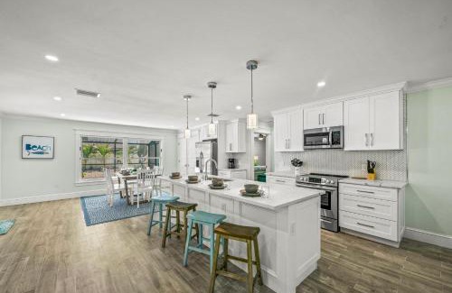West Bradenton House | Sunny Breeze