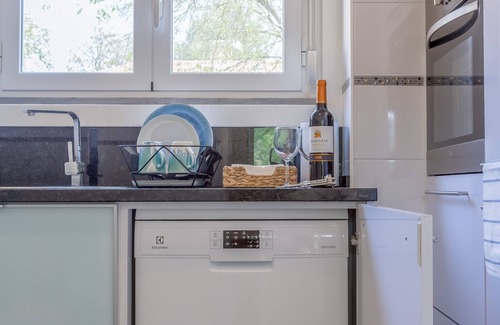Alvalade Apartment | Sunny, Bright and Quiet Apartment, By TimeCooler
