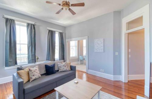 Springfield Apartment | Sunny & bright - cute 1 BR apt in historic SPR
