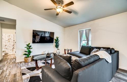 Diplomat House | Sunny Cape Coral Home, 11 Mi to Public Beach