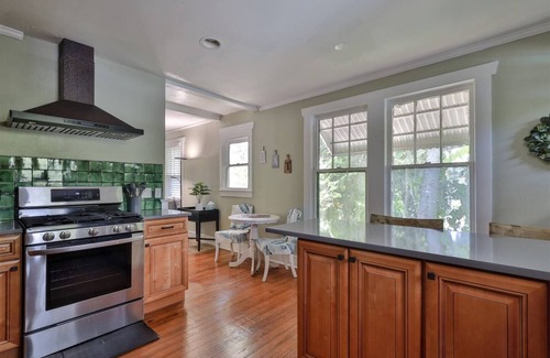 Wallaces New Smyrna House | Sunny Carriage House Canal St & Waterfront