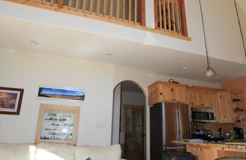 Tahoe City Ski Chalet | Sunny, Charming Three Bedroom Lake Tahoe Chalet In Great Location