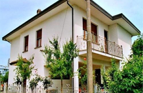Gatteo a Mare Apartment | Sunny Coastal Apartment