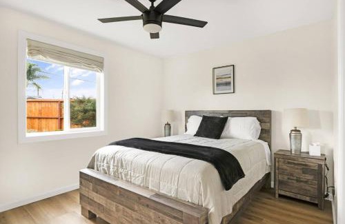 North Clairemont House | Sunny Coastal Escape Large 3br Home Sleeps 8