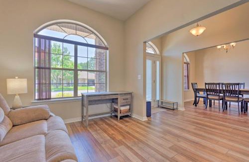Navarre House | Sunny Coastal Getaway 5 Mi to Navarre Beach!