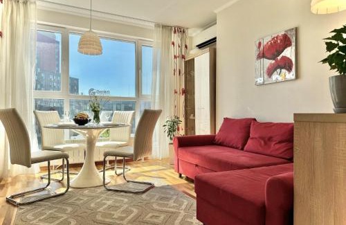 Sofia Apartment | Sunny & Comfort Apartment next to Tech Park for 4 Guests