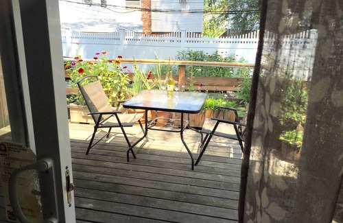 Briarwood Apartment | Sunny, Contemporary 1 Bedroom Apartment With Large Patio