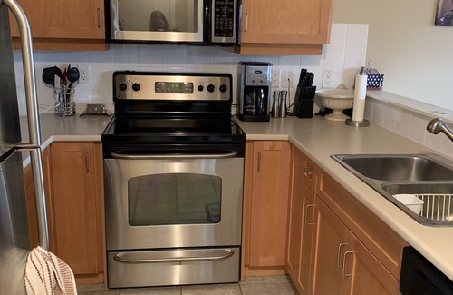 Okanagan-Similkameen Condo | Sunny condo in Casa del Lago Osoyoos available for short term rental.