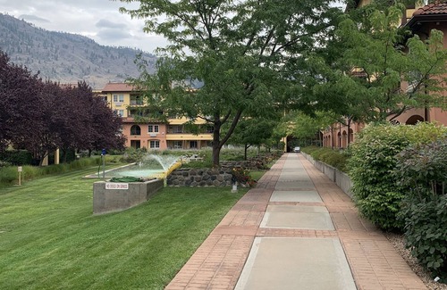 Okanagan-Similkameen Condo | Sunny condo in Casa del Lago Osoyoos available for short term rental.