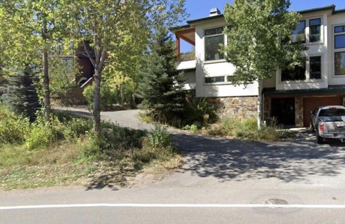 Singletree House | Sunny, contemporary 3 bdr/3bath duplex minutes from Beaver Creek!