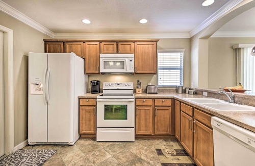 St. James Villa | Sunny Courtyard Villa w/Patio: Golf & Dine!