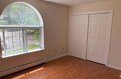 Waterbury House | Sunny/Cozy Home w/Garage and Deck. Minutes from Everything, Family-friendly