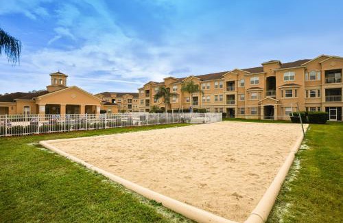 Loughman Apartment | Sunny Davenport