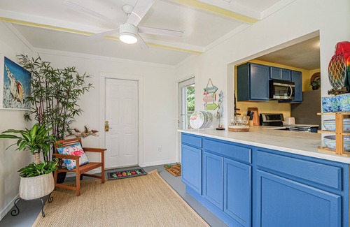 Sebastian Highlands House | Sunny Days Retreat, . 5 miles to beach, Fishing, 90min to Disney. Pet friendly