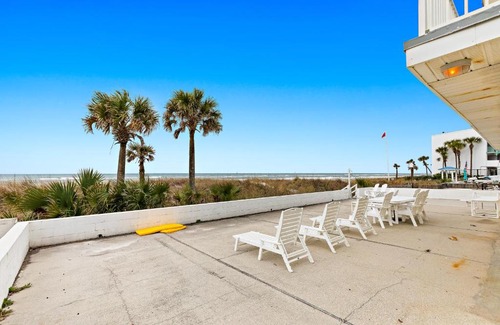 Bahama Beach House | Sunny Daze