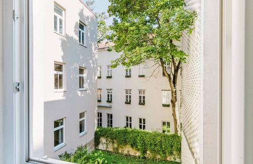 Dobling Apartment | Sunny Döbling 2BR, Furnished & Decorated, by Blueground