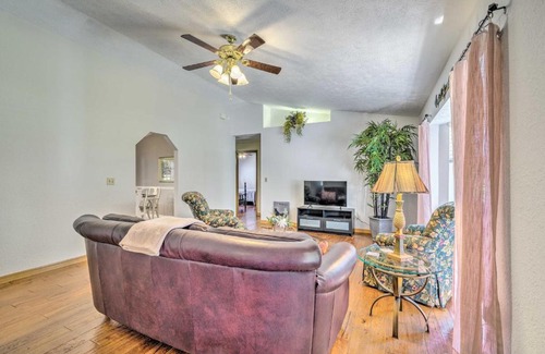 Fellowship House | Sunny Escape, 4 Mi to World Equestrian Center