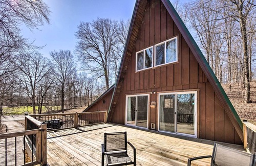Huron Cabin | Sunny Family Cabin in Hoosier National Forest