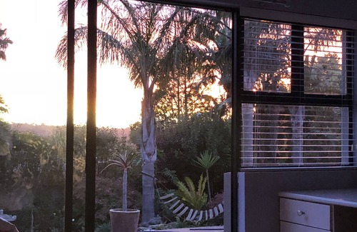 Eikenbosch House | Sunny family home in the winelands