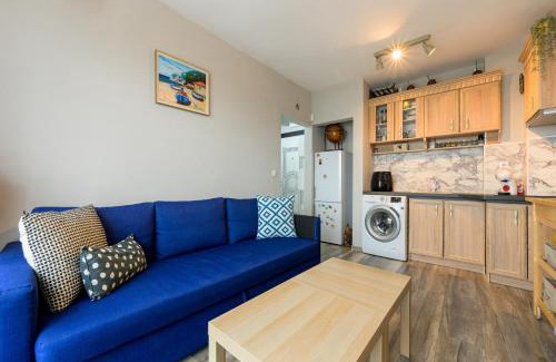 Varna Municipality Apartment | Sunny Flat-4 People-Delta Mall-Private Parking Space