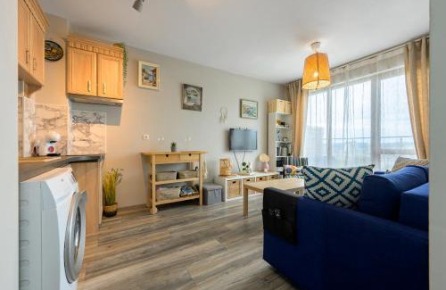 Varna Municipality Apartment | Sunny Flat-4 People-Delta Mall-Private Parking Space