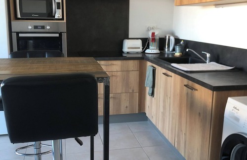 Saintes-Maries-de-la-Mer Apartment | Sunny apartment ☀️ with breathtaking views of Les Saintes, 3 minutes from the beach