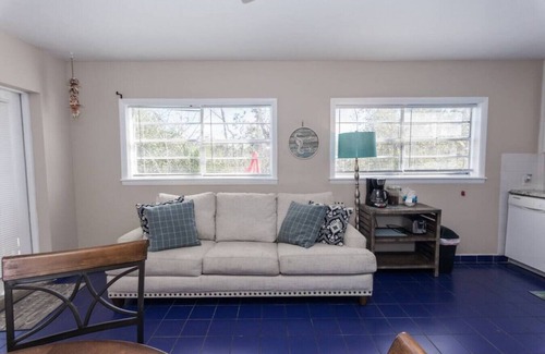 Panama City Apartment | Sunny Fun family house
