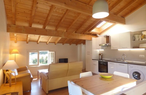 Saint-Pee-sur-Nivelle Apartment | Sunny garden apartment in a breathtaking location