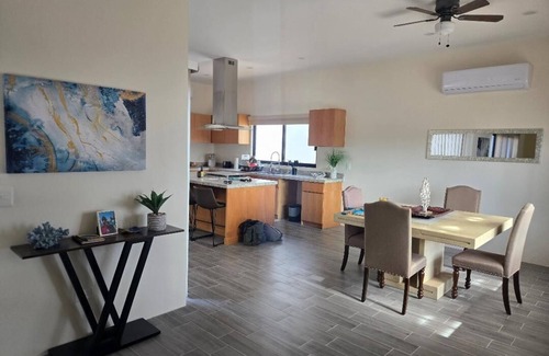 El Centenario House | Sunny getaway with pool in El Centenario, 10-15 min to La Paz. 5 min from ocean