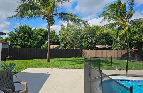 Lauderdale Lakes House | Sunny Goldie