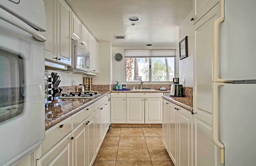 Cathedral City Resort | Sunny, great views, upstairs villa
