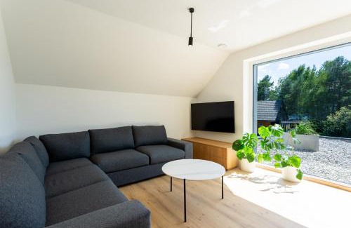Lesce Apartment | Sunny Green Escape - Apartment with Terrace