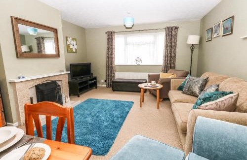 Weymouth House | Sunny Haven