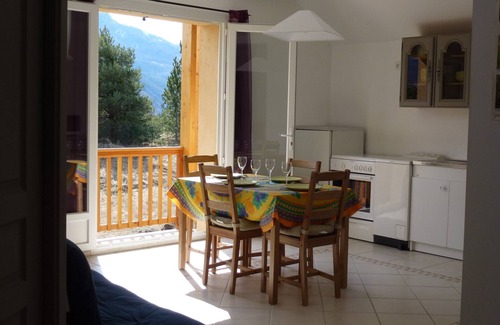 Savines-le-Lac Apartment | sunny holiday apartment 3 star Savines close Ecrins0
