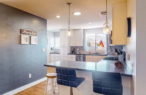 Allied Gardens House | Sunny home near eateries and shops with private pool, updated kitchen, patio