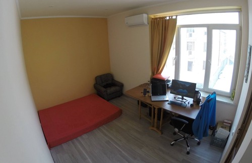 Nor-Nork House | Sunny house with nice garden and huge living room